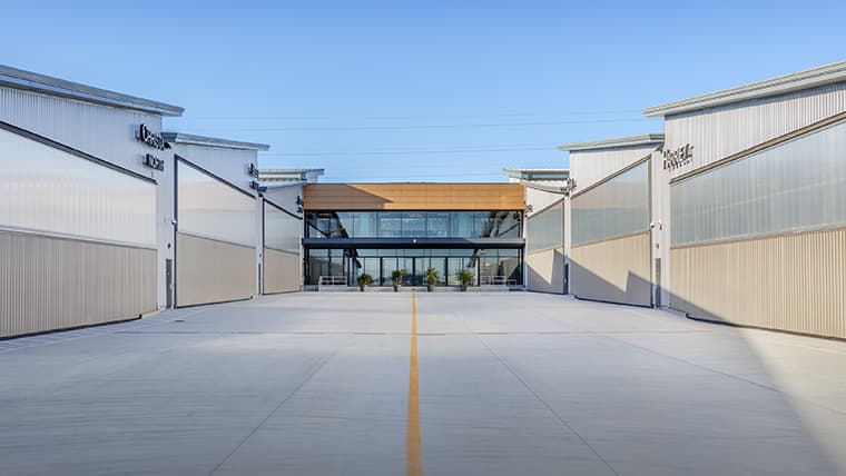Skyway Center — Mixed-Use Aviation Facility
