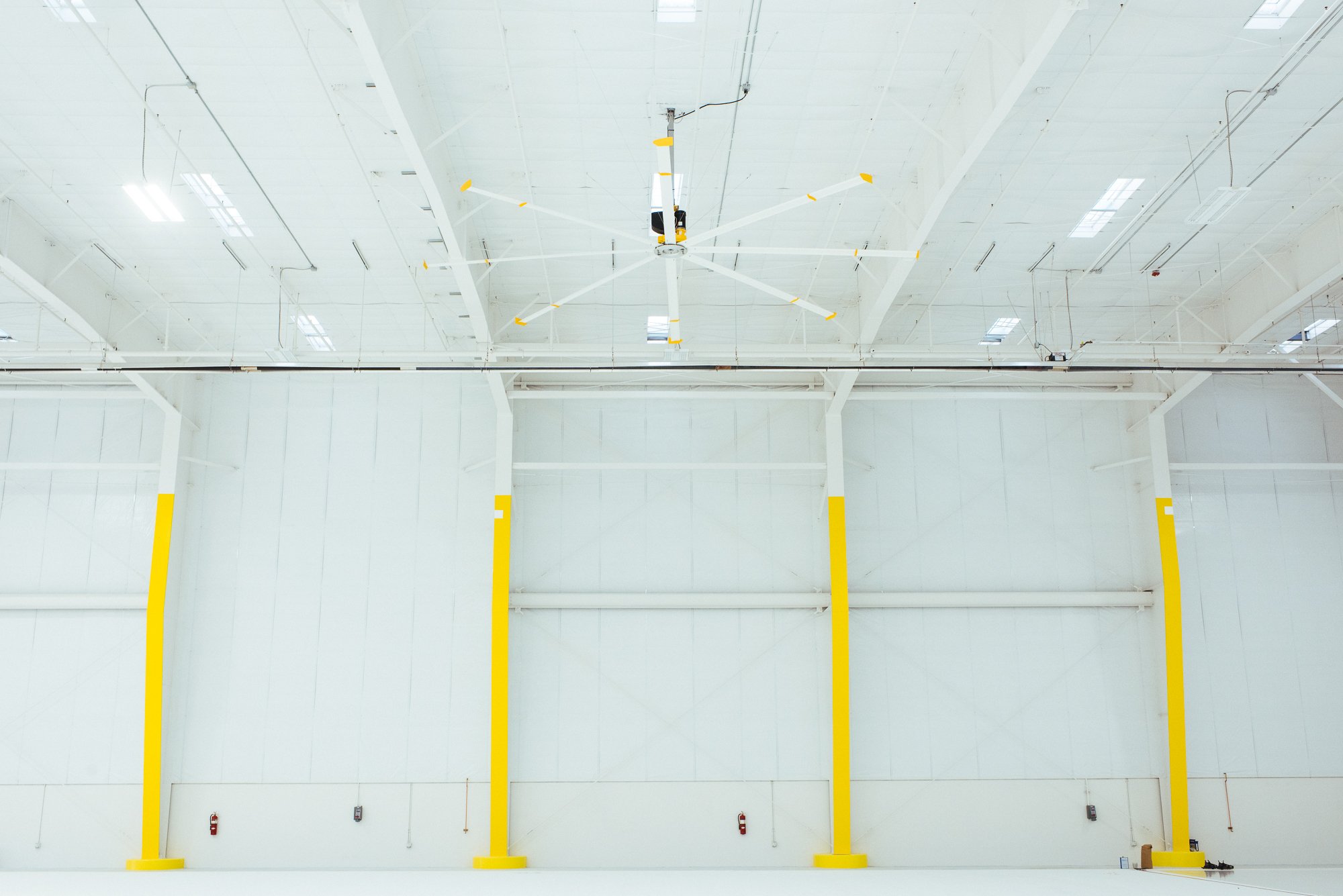 Hangar (2)